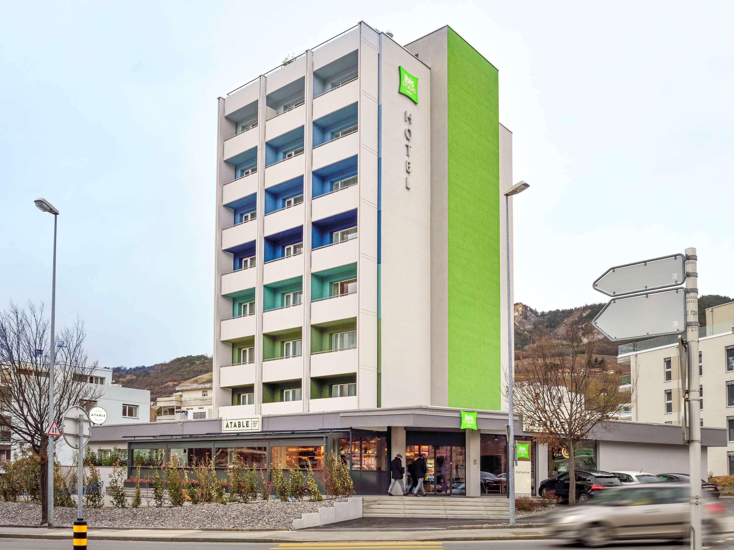 Nonanteneuf Appart Hotel Sierre - Contactless Check-In Zewnętrze zdjęcie