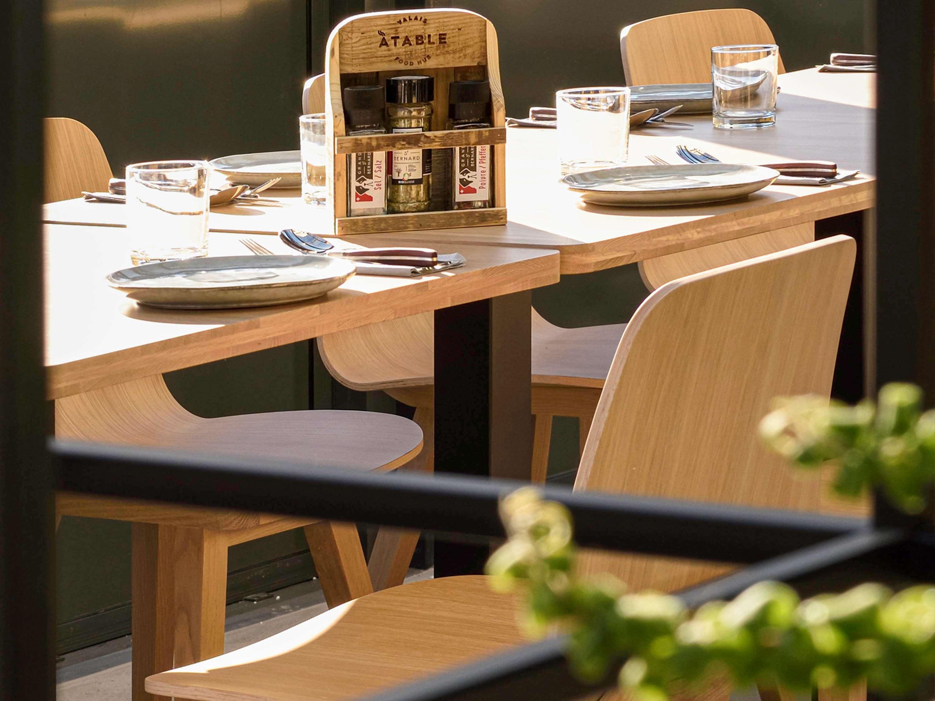 Nonanteneuf Appart Hotel Sierre - Contactless Check-In Zewnętrze zdjęcie