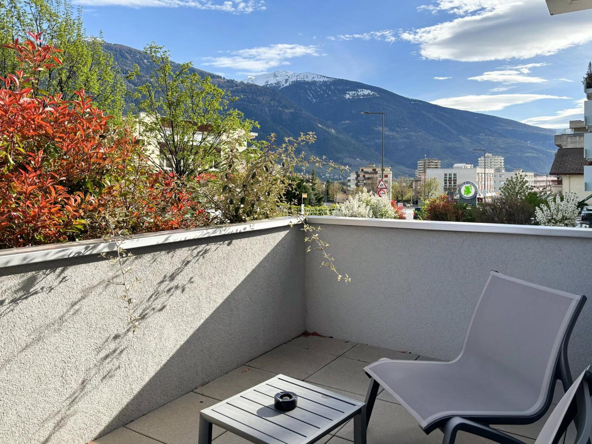 Nonanteneuf Appart Hotel Sierre - Contactless Check-In Zewnętrze zdjęcie